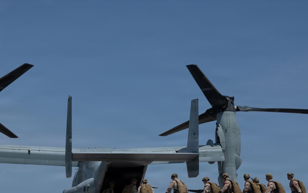 3rd Reconnaissance Battalion conducts Parachute Operations