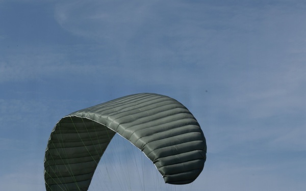 3rd Reconnaissance Battalion conducts Parachute Operations