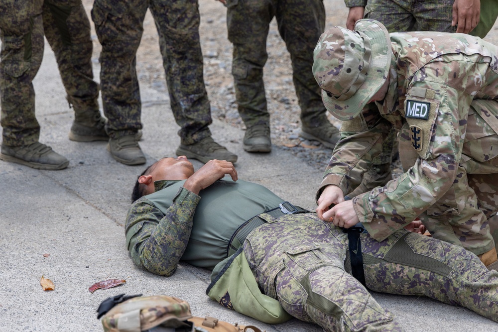 95th CEC Conducts Demolition Range and Training with Philippine Special Forces