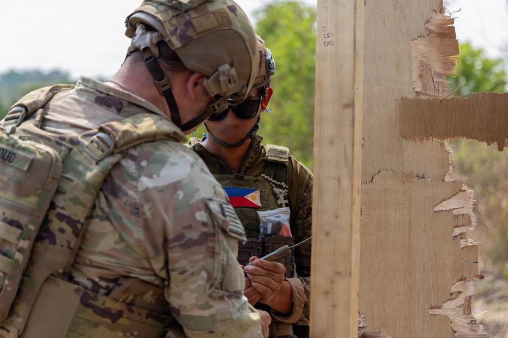 95th CEC Conducts Demolition Range and Training with Philippine Special Forces