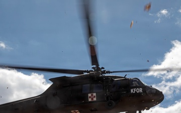KFOR units synchronize efforts during medevac hoist training