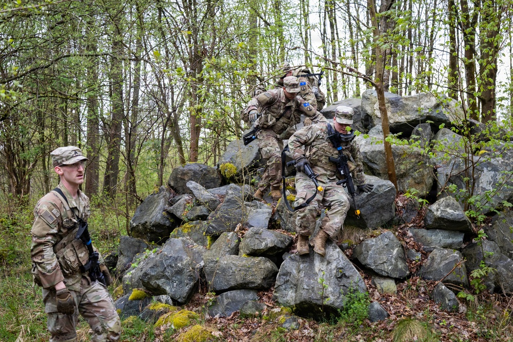 7th MSC Soldiers Compete in Best Squad Competition