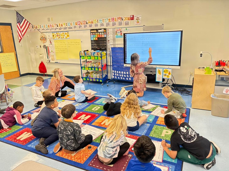 First-grade teachers at DoWEA Elliott Elementary build strong reading foundations through phonics