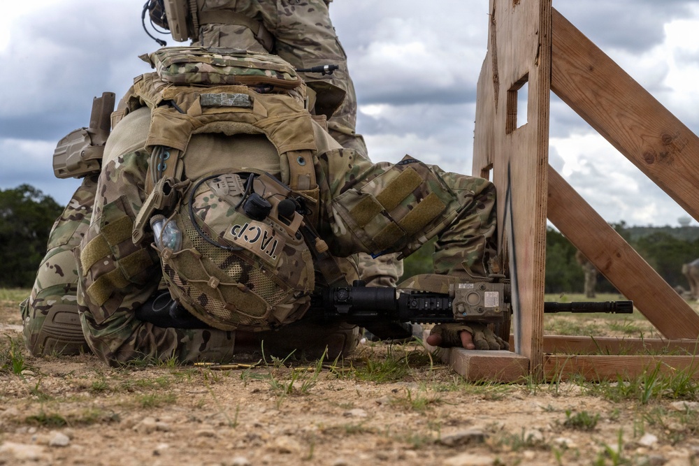 TACP Airmen go through Weapons Training and Qualifications