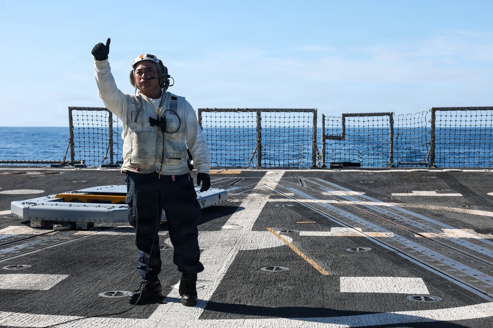 USS Carl M. Levin conducts flight operations