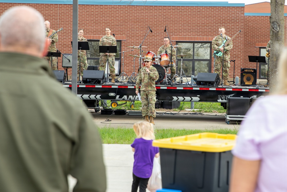Missouri National Guard celebrates military children during family day event