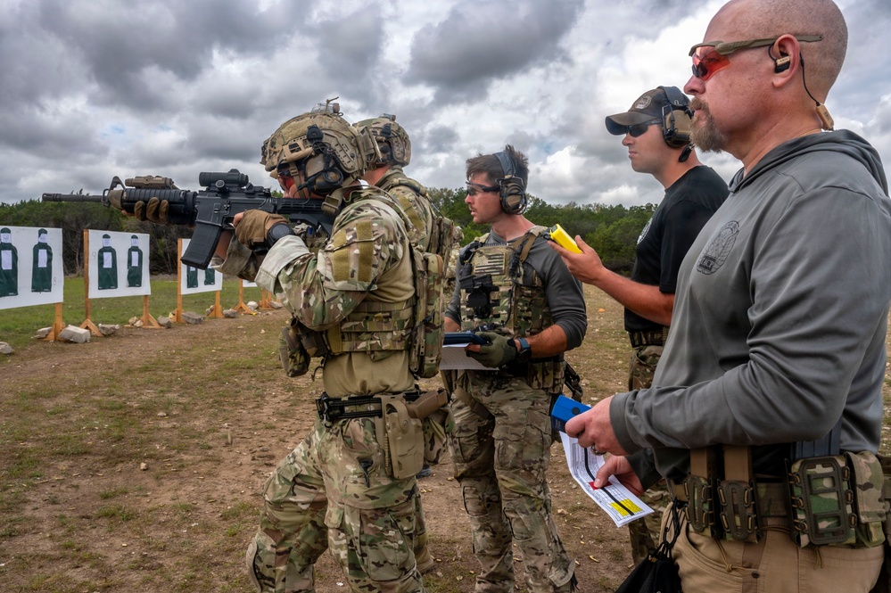 TACP Airmen go through Weapons Training and Qualifications