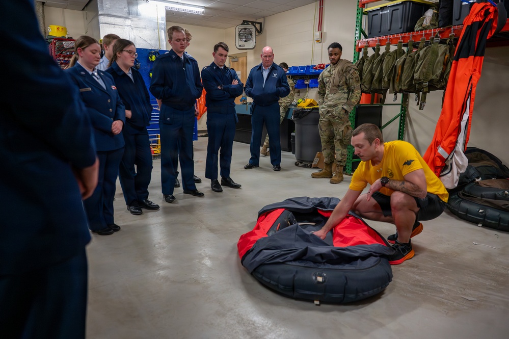 Clarkston High School JROTC Base Tour