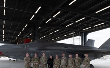 F-35 training builds teamwork between 104th and 115th fighter wings