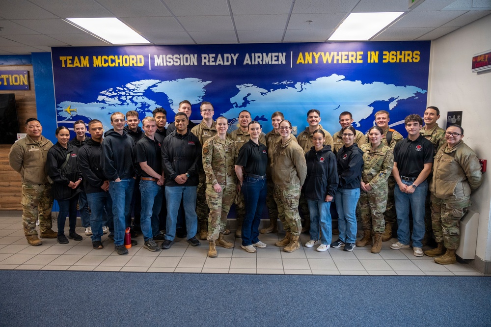 Central Washington University Air Force ROTC Cadets Visit Team McChord