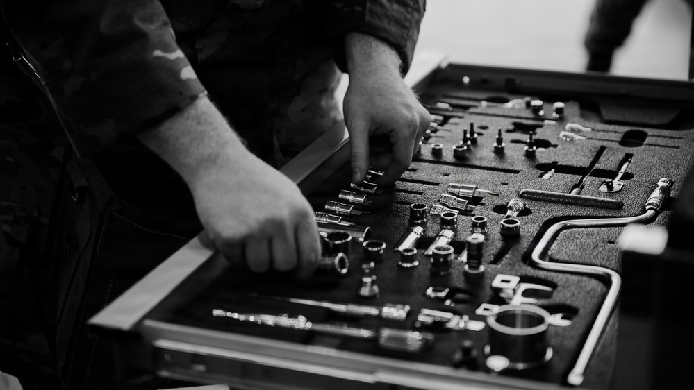 Weapons load competition sharpens readiness at Luke