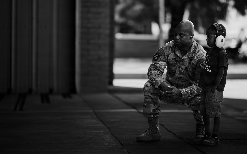 Weapons load competition sharpens readiness at Luke