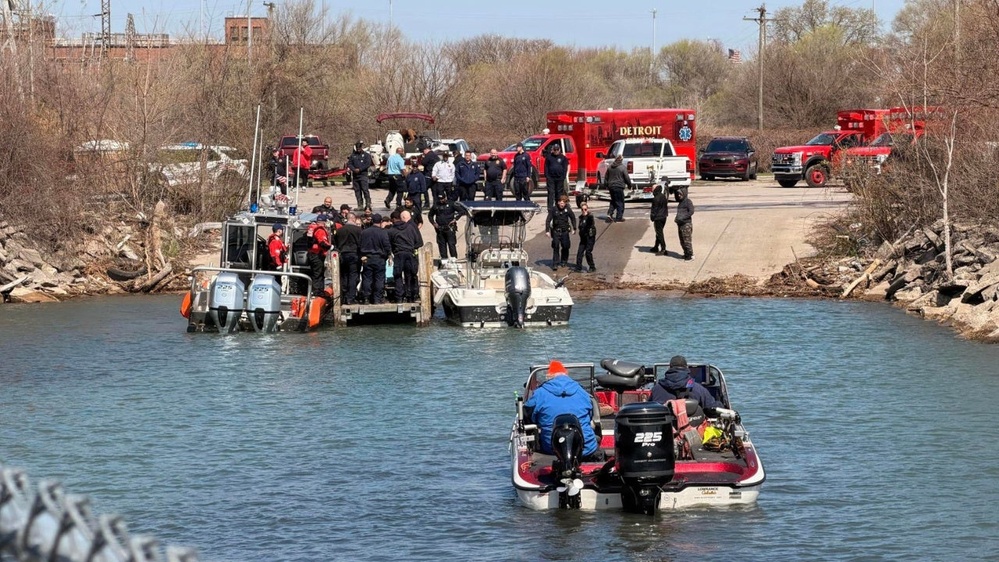 Four people rescued from capsized vessel near Gordie Howe Bridge