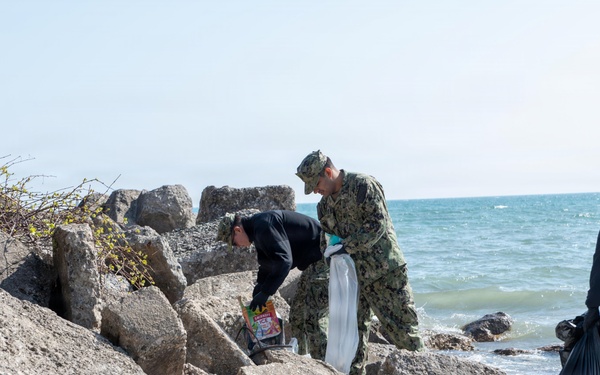 Naval Station Great Lakes Earth Day Base Cleanup