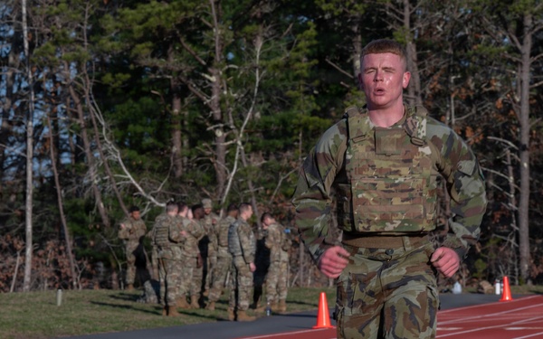 Irish Defence Forces soldiers test skills, build ties during Massachusetts National Guard Best Warrior Competition