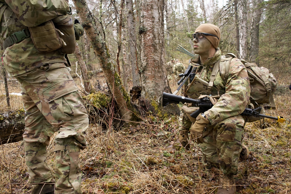 University of Alaska Army ROTC cadets train at Alcantra Armory
