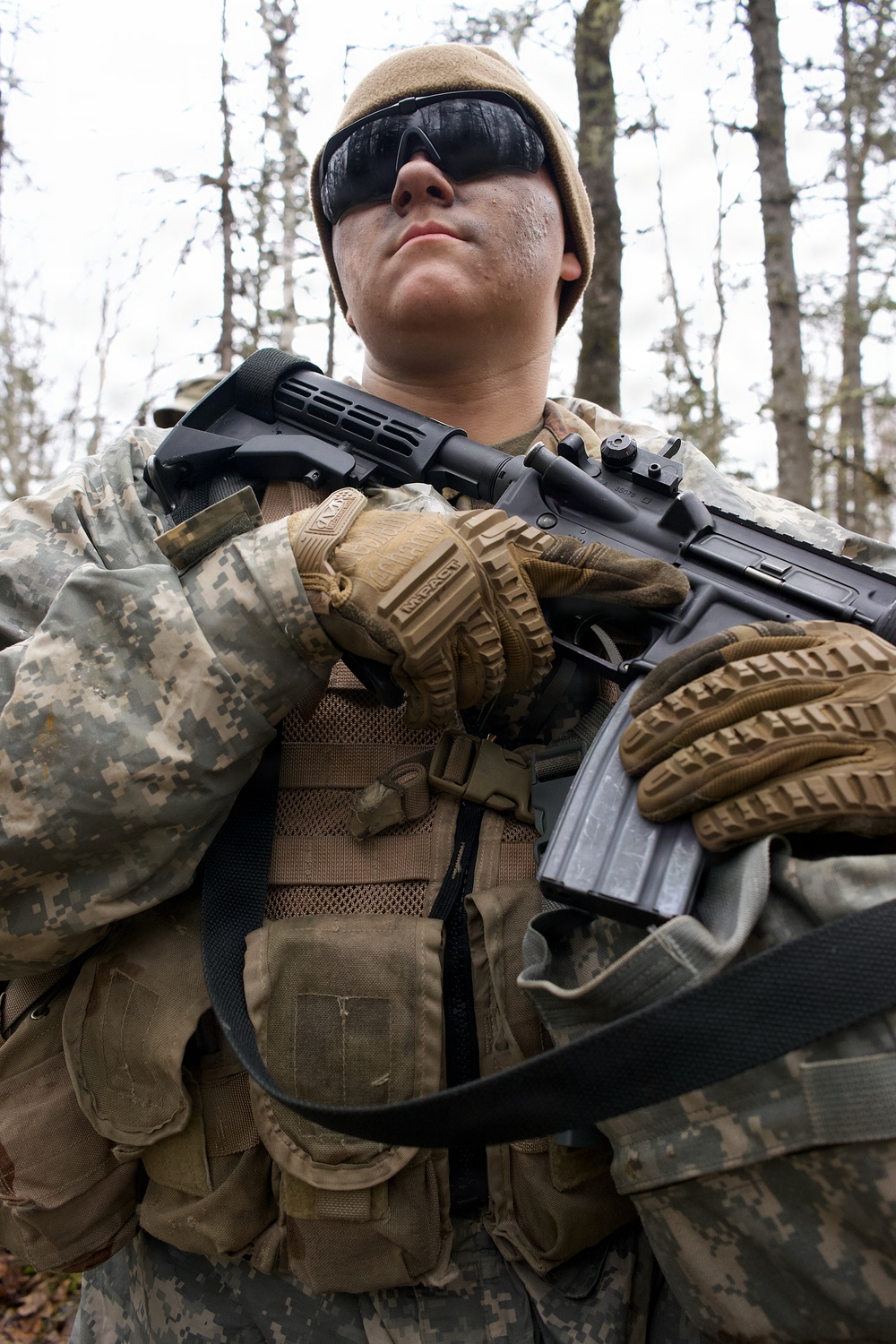 University of Alaska Army ROTC cadets train at Alcantra Armory