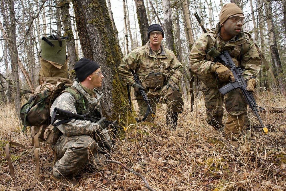 University of Alaska Army ROTC cadets train at Alcantra Armory