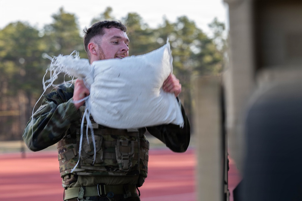Irish Defence Forces soldiers test skills, build ties during Massachusetts National Guard Best Warrior Competition