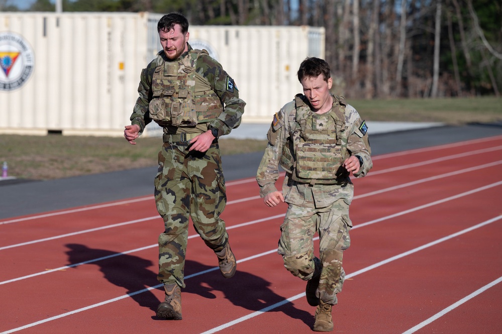 Irish Defence Forces soldiers test skills, build ties during Massachusetts National Guard Best Warrior Competition