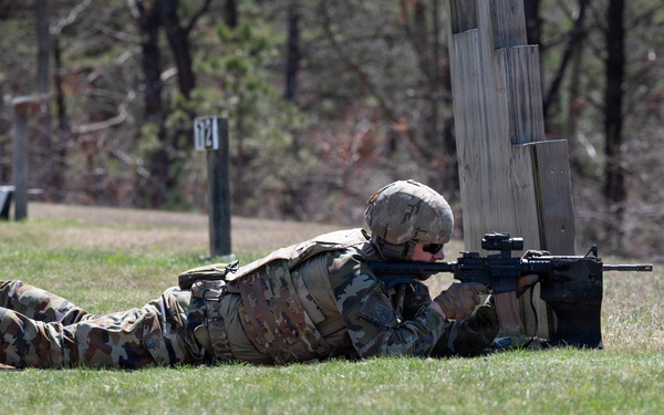 Irish Defence Forces soldiers test skills, build ties during Massachusetts National Guard Best Warrior Competition