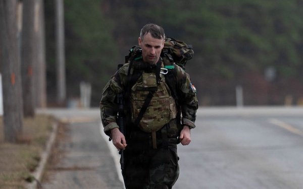 Irish Defence Forces soldiers test skills, build ties during Massachusetts National Guard Best Warrior Competition