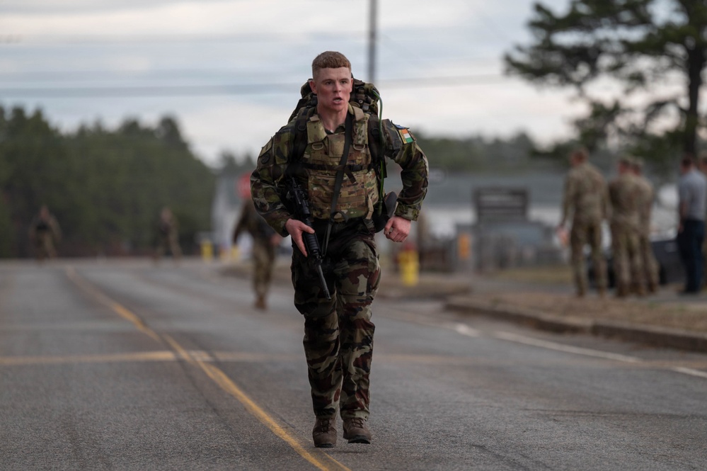 Irish Defence Forces soldiers test skills, build ties during Massachusetts National Guard Best Warrior Competition