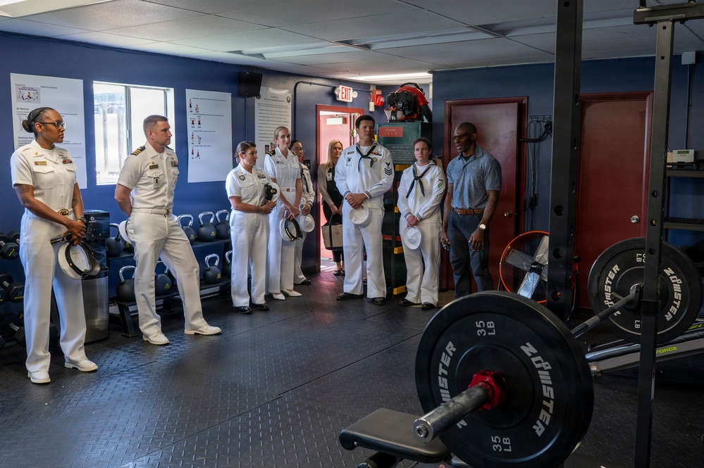 Navy Recruiters Tour NJROTC Classroom