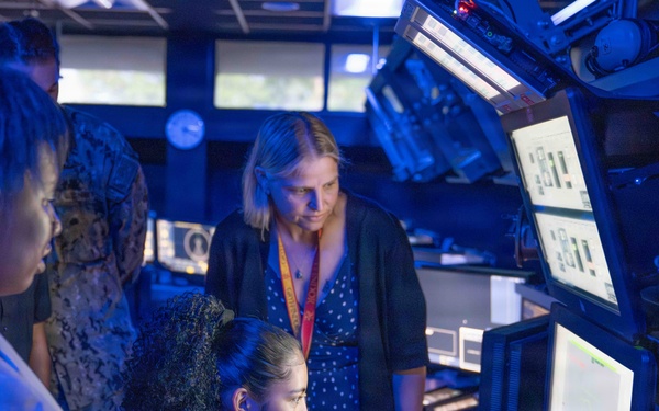 Westlake High School JROTC cadets visit Surface Combat Systems Training Command AEGIS Training and Readiness Center at Naval Support Facility Dahlgren