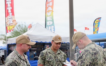 Navy preventive medicine team helps establish 29 Palms Farmers Market at MCAGCC