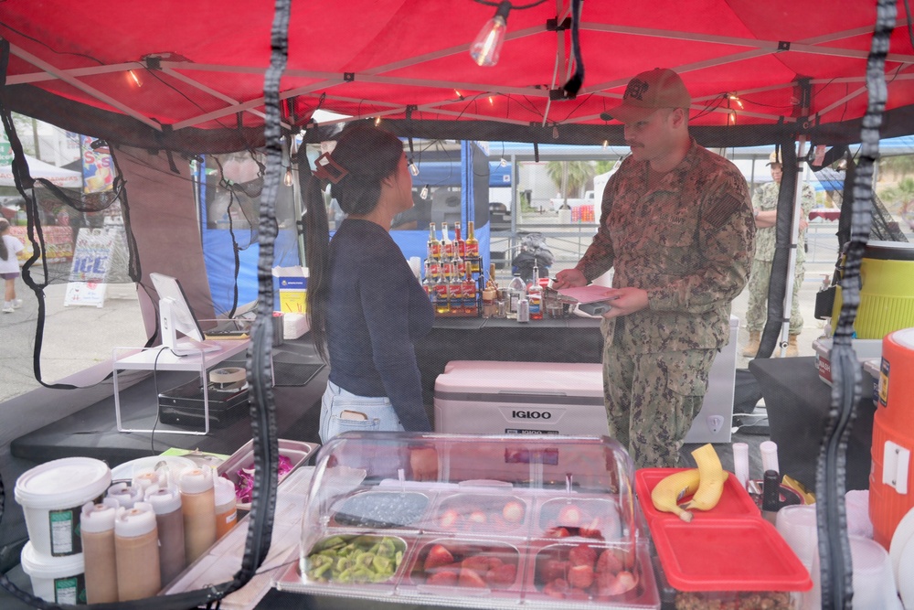 Navy preventive medicine team helps establish 29 Palms Farmers Market at MCAGCC