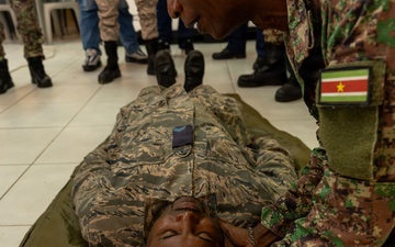 U.S. Air Force medics teach TCCC in Suriname