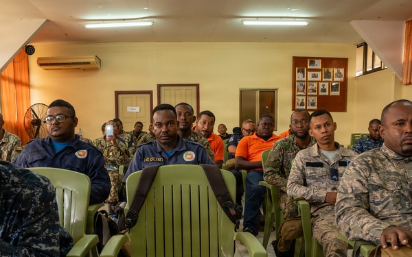 U.S. Air Force medics teach TCCC in Suriname
