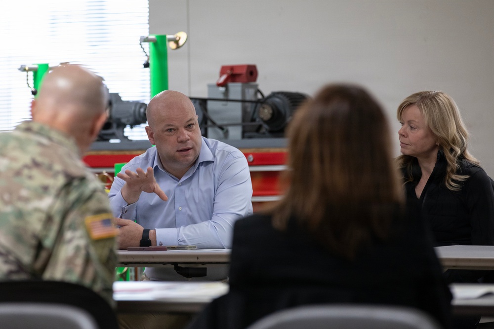 Assistant Secretary of the Army for Civil Works visits MidAmerica Energy Company