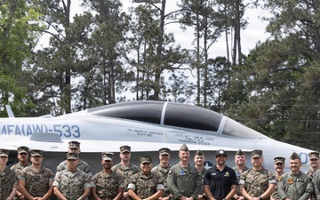 Chase Elliot visits MAG-31