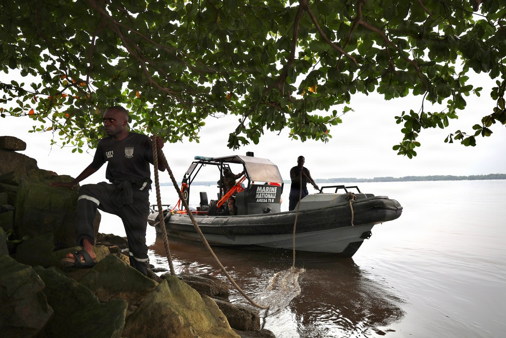 U.S. and Cameroonian Engineers Collaborate on Bathymetric Survey for Obangame Express 2026