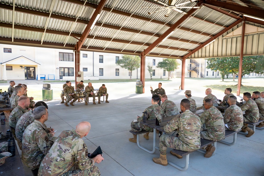 Warrant Officer Training School Commandant’s call