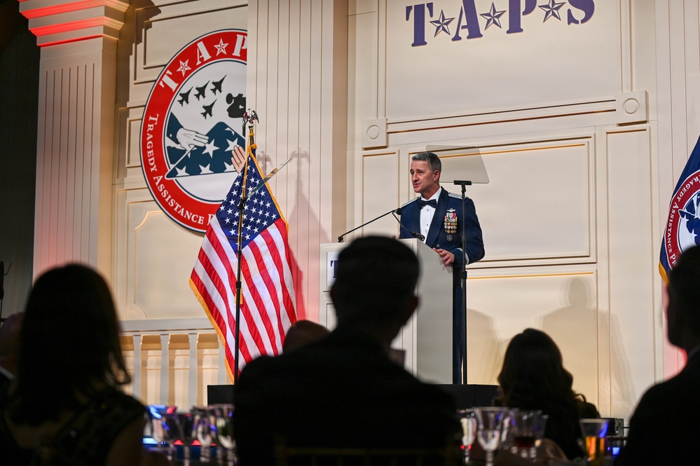 Nordhaus Presents TAPS Award