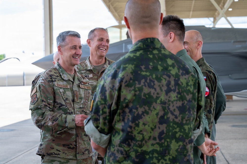 Nordhaus, Raines Visit Arkansas