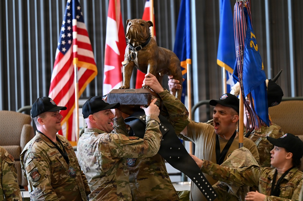 Aerial porters demonstrate readiness during 2026 Port Dawg Challenge