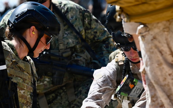 Shaping Future Military Physicians: D.C. Army National Guard Aviation Conducts MEDEVAC Training with Uniformed Services University