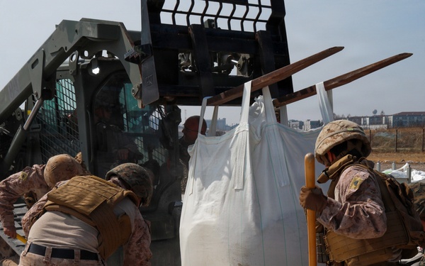 MWSS-174 Marines repair damaged airfield after simulated attack at Kunsan Air Base, South Korea