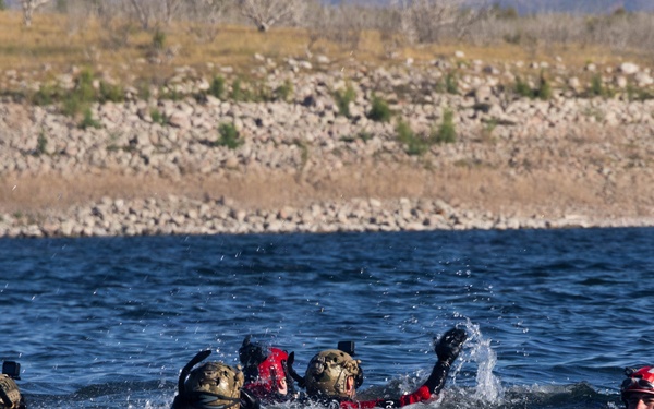 WTI 2-26: MV-22 HELOCAST