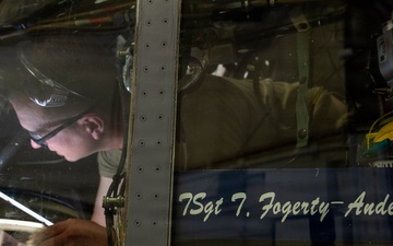 302d Maintenance Squadron Performs Isochronal Inspection of C-130H Hercules