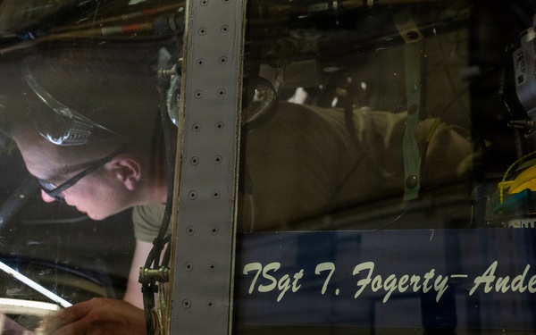 302d Maintenance Squadron Performs Isochronal Inspection of C-130H Hercules