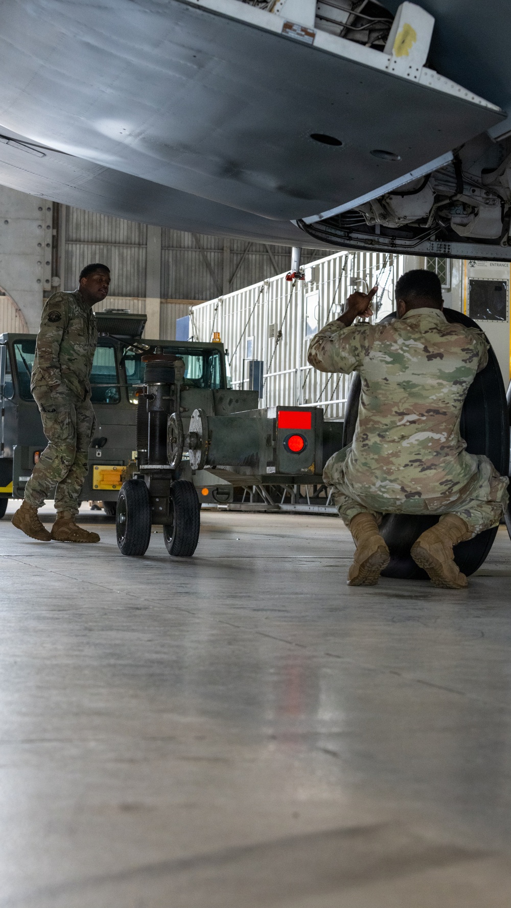 Travis AFB tows C-5 into position for Wings Over Solano