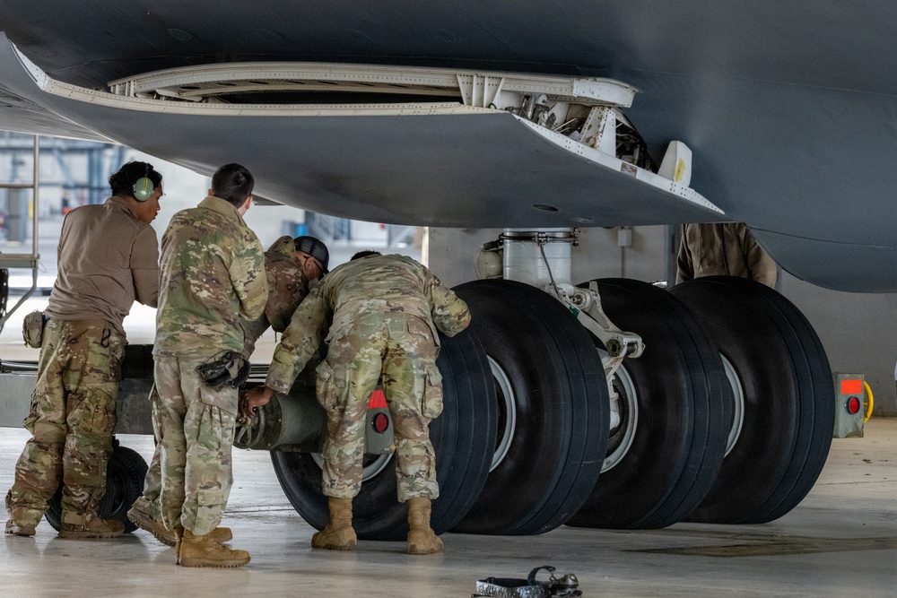 Travis AFB tows C-5 into position for Wings Over Solano