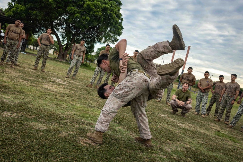 22nd MEU (SOC) | U.S. Marines Conduct Conditioning with Ecuadorian Marines