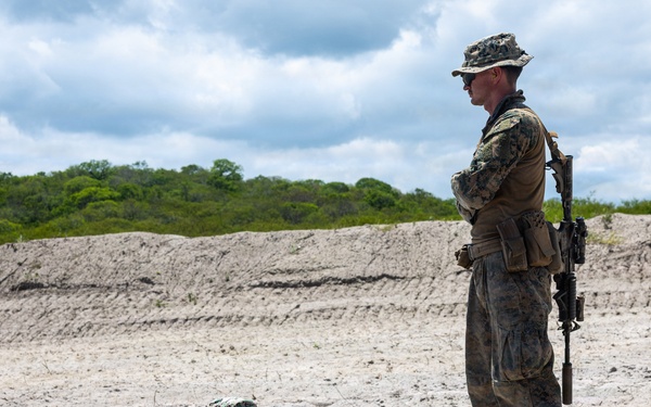 22nd MEU (SOC) | U.S. Marines Conduct Zero Range with Ecuadorian Marines