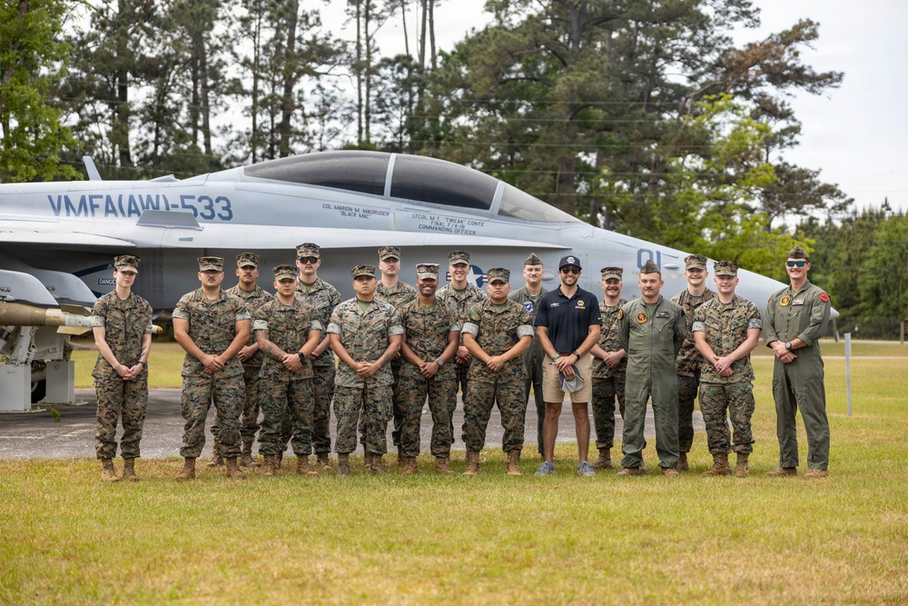 Chase Elliot visits MCAS Beaufort